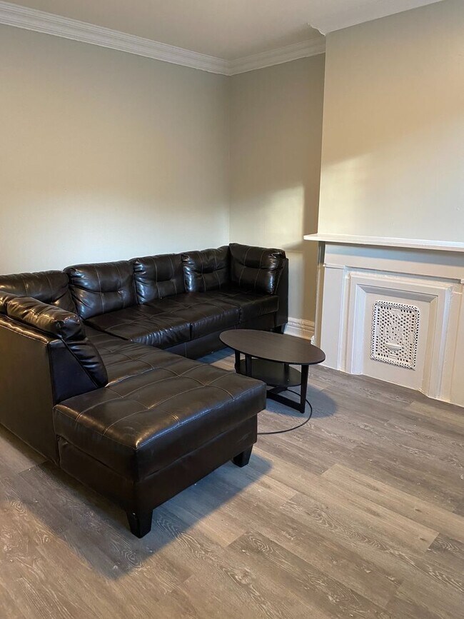 Foto del edificio - 5 Elberon Pl