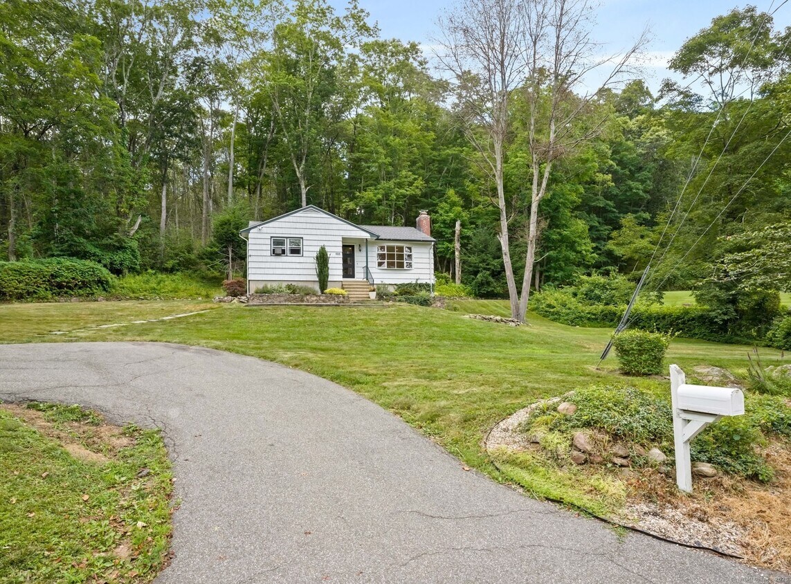 Foto principal - 888 Mt Carmel Ave