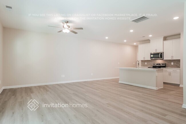 Building Photo - 905 Greenville Wy