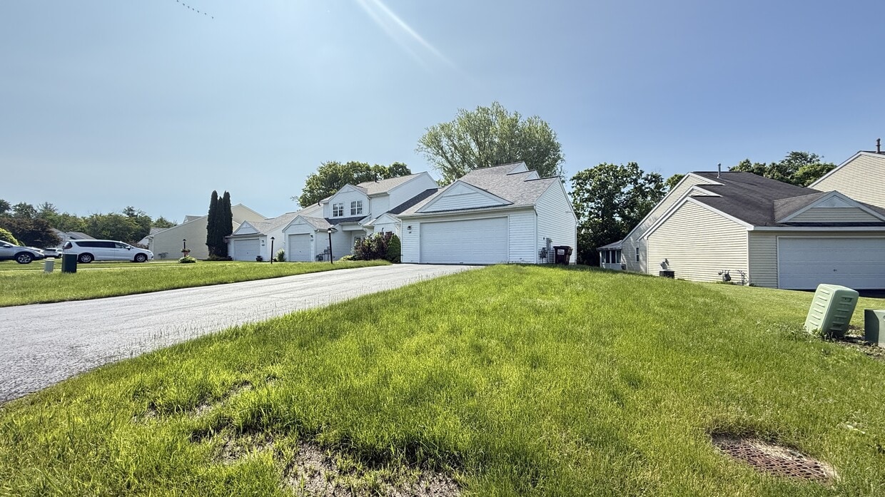 Primary Photo - 1135 Spearhead Dr