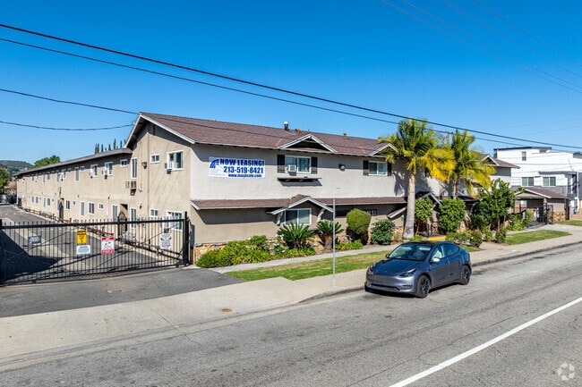 Building Photo - Casa De Turnbull