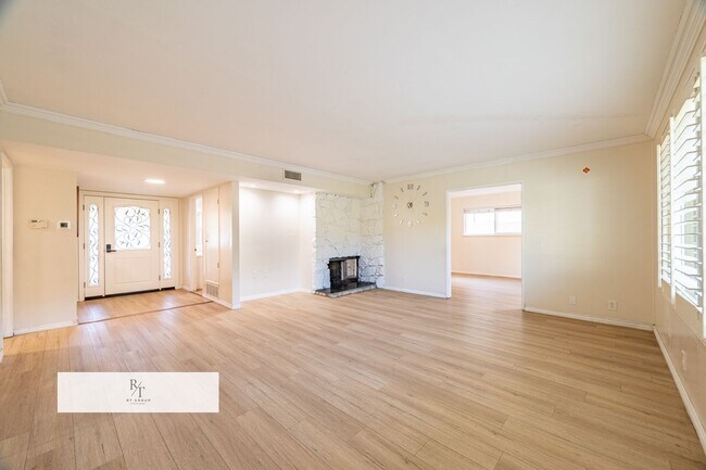 Foto del edificio - 3 Bed | 2 Bath Single-Family Home in Walnut Valley Unified School District