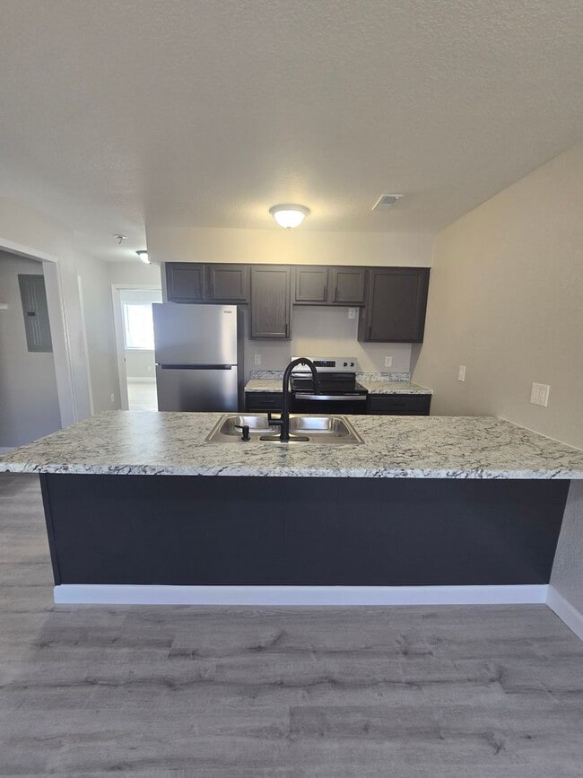 Foto del edificio - 2 Bedroom , 1 Bathroom Apartment!