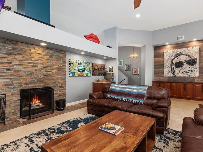 Foto del edificio - 3 Bedroom Townhome in Del Mar