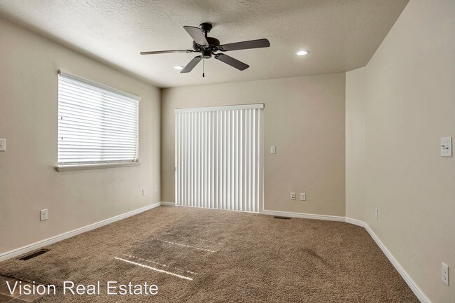 Building Photo - 3 br, 2 bath House - 2522 W 500 S #8