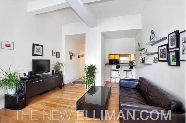 Building Photo - 0 bedroom in NEW YORK NY 10006