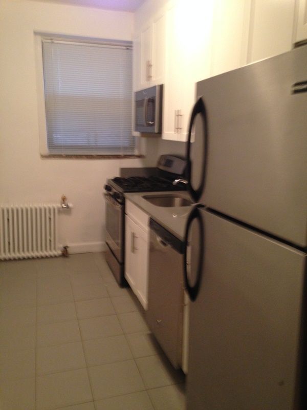 Foto del edificio - 65-44 Saunders St