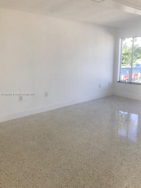 Foto del edificio - 82 NW 27th St