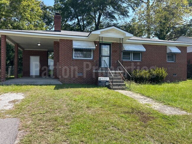 Foto del edificio - 1700 Broadland Ave