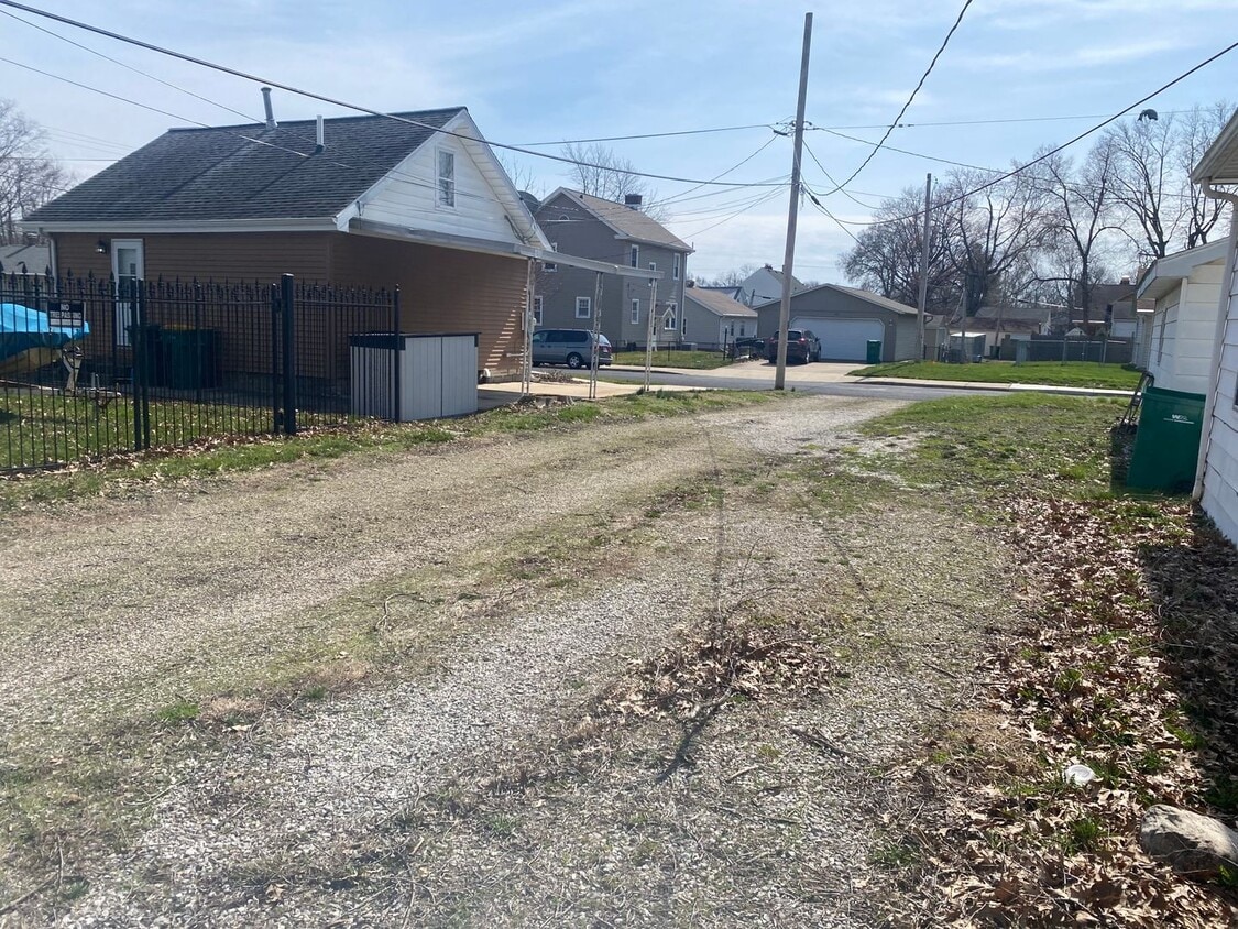 Primary Photo - Welcome to this charming 1 bedroom, 1 bath...