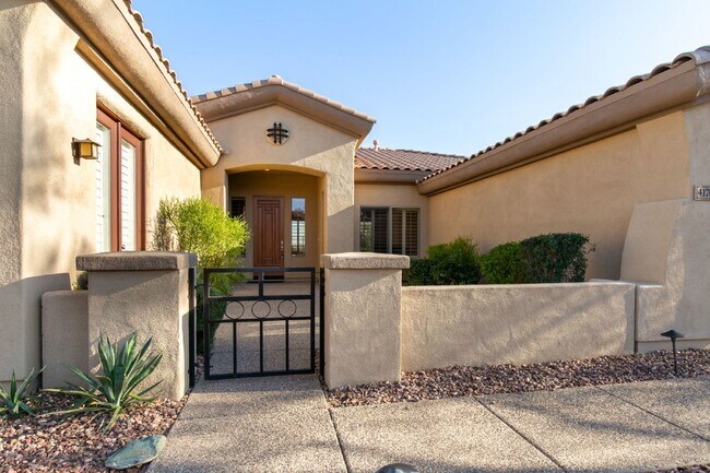Building Photo - "Beautiful Anthem Rental with Granite Coun...