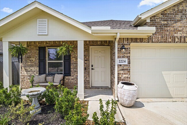 Foto del edificio - 2224 Still Bend Ln