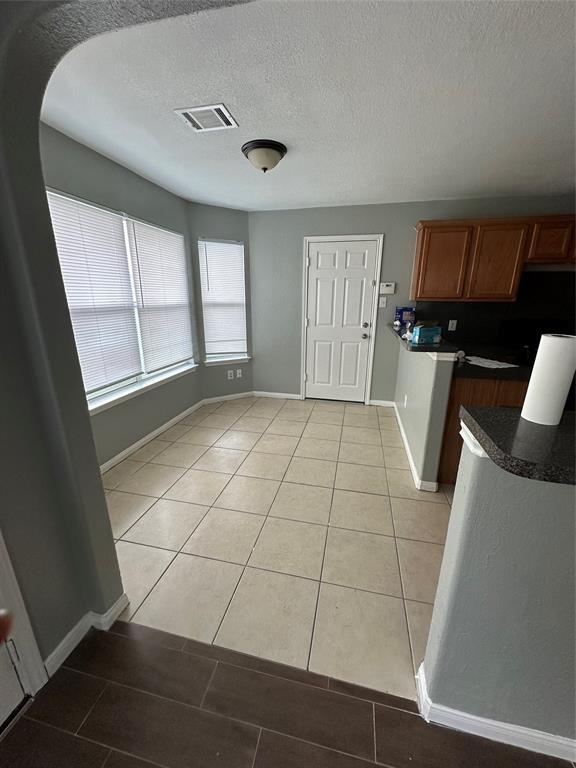 Foto del edificio - 4043 Hawthorn Glen Ct