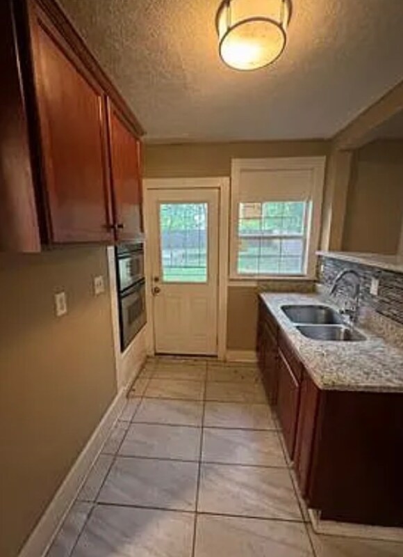 Foto del edificio - 2219 Locust St