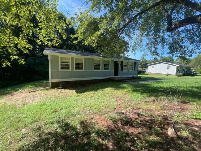 Building Photo - 3515 Julia Ct