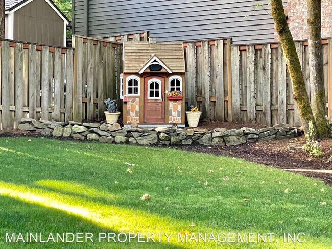 Foto del edificio - 4 br, 3 bath House - 4078 MELISSA DR.