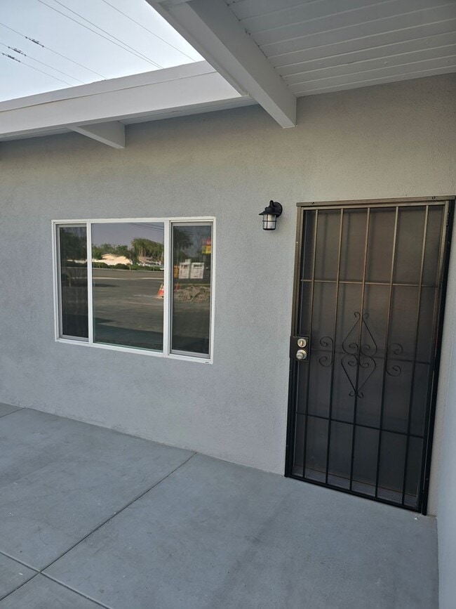 Foto del interior - 1840 W Orangethorpe Ave