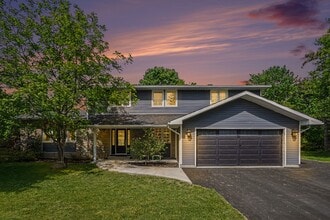 Building Photo - 5441 W River Dr