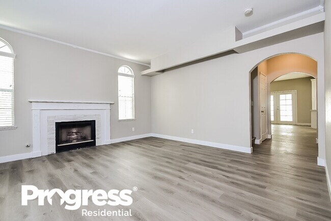 Building Photo - 2320 Rembrandt Dr