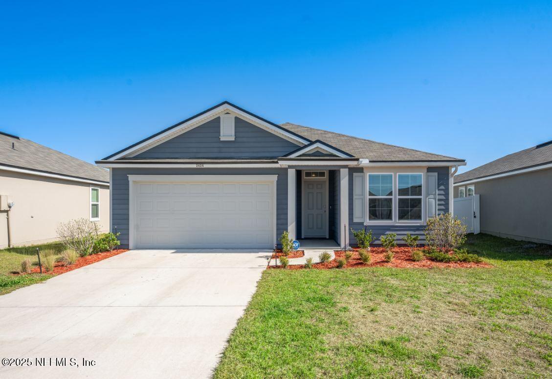 Foto principal - 2424 Falling Star Ln