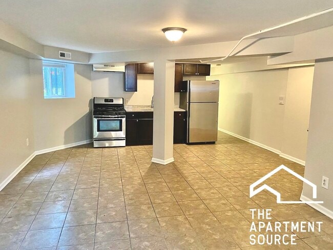 Building Photo - 4011 S Calumet Ave