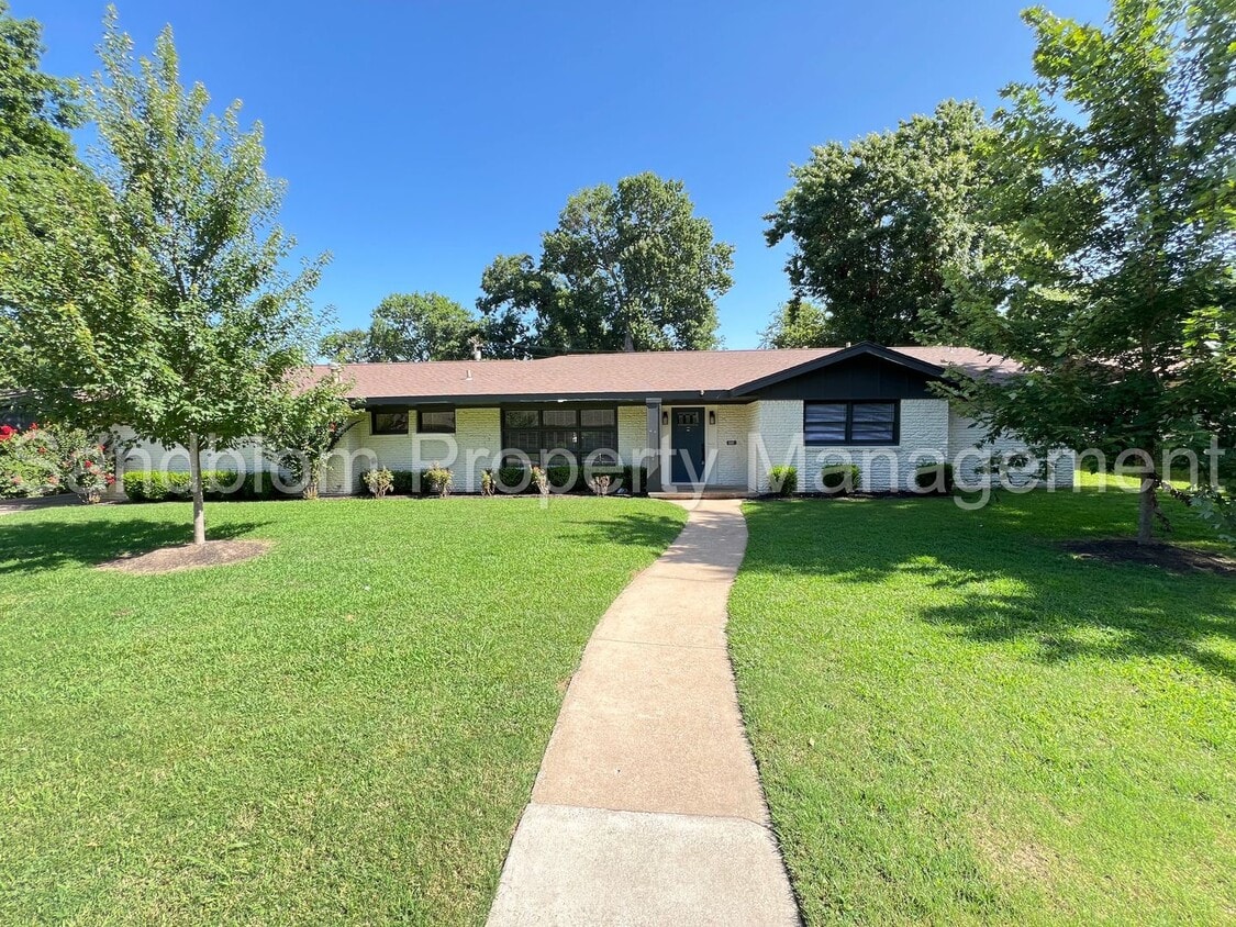 Primary Photo - FOR LEASE | Mid-town Tulsa | Available Now!