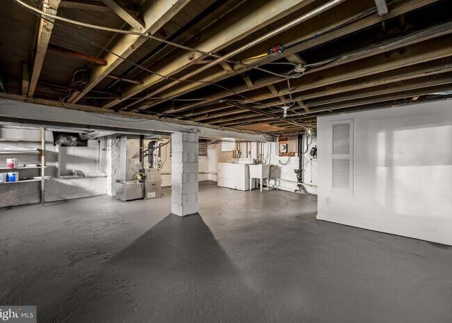 Building Photo - 4409 Wilkens Ave