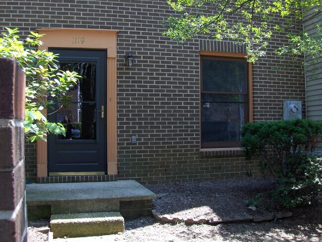 Foto del edificio - 1119 N Stafford St