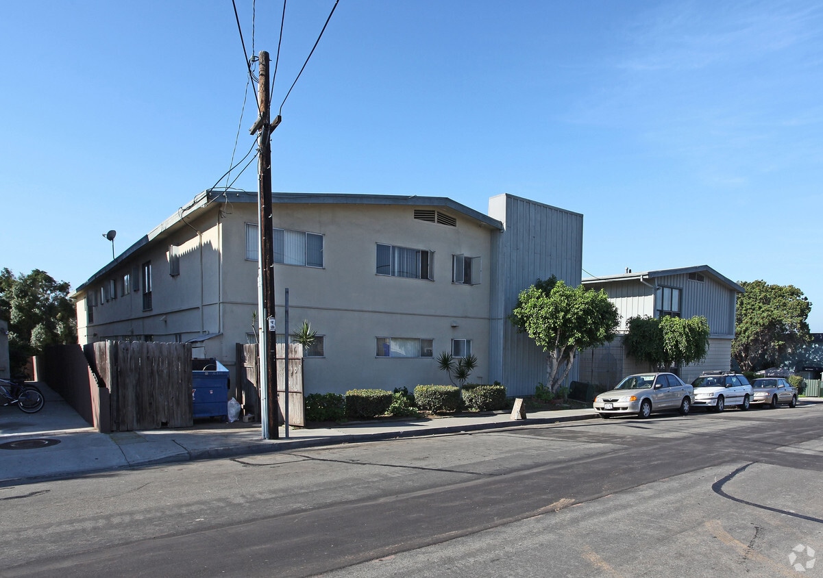 4477 - 4485 Valeta St - 4477-4485 Valeta St