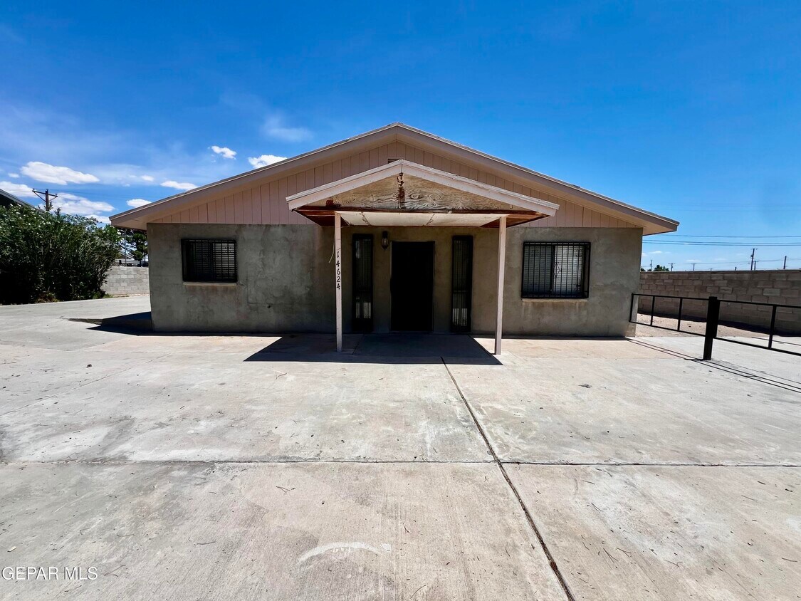 Foto principal - 14624 Eston Pl