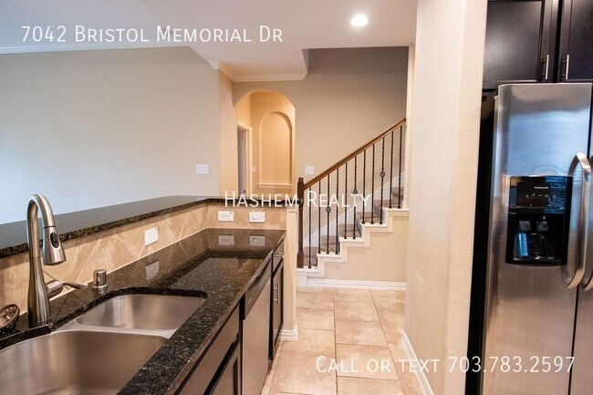 Foto del edificio - 7042 Bristol Memorial Dr