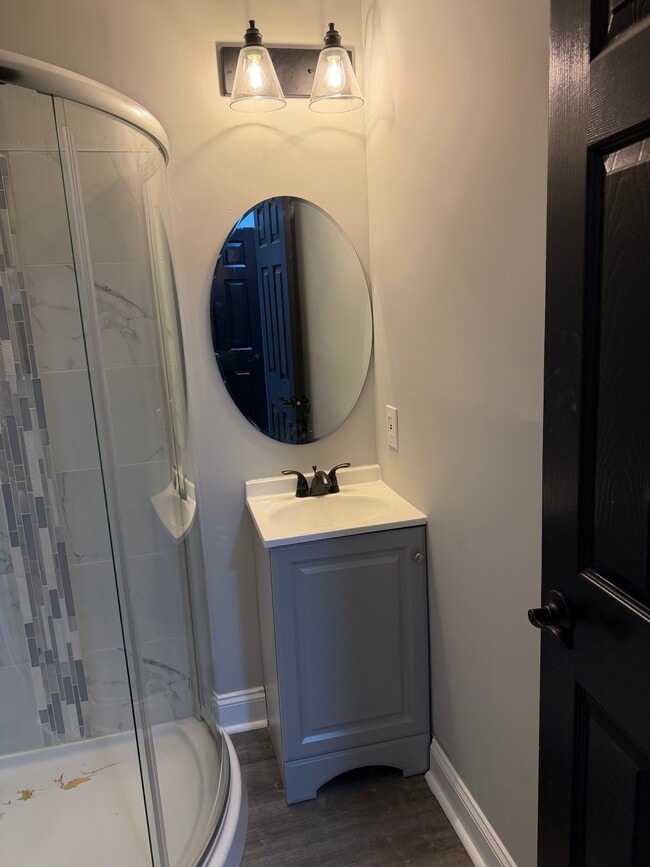 Building Photo - 3325 E Monument St