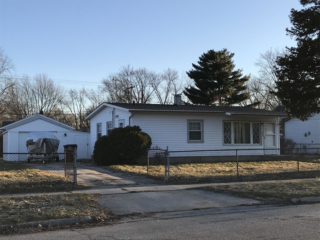 Foto principal - 1425 Evans Ave