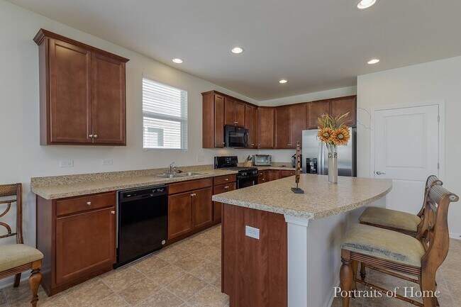 Foto del edificio - 2559 Silver Loch Rd