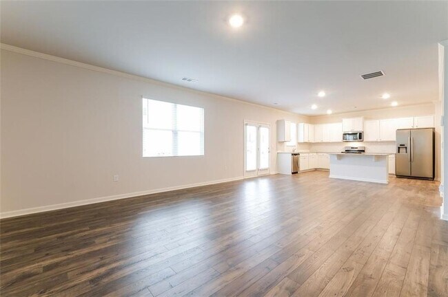 Building Photo - 14 Canterbury Vly