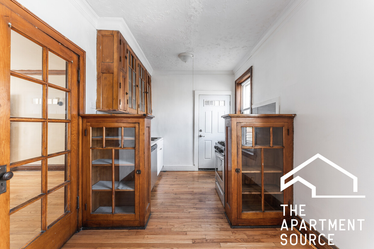 Foto principal - 4828.5 W Addison St