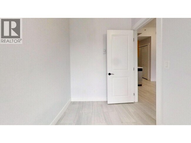 Photo du bâtiment - 191 E 11th Ave