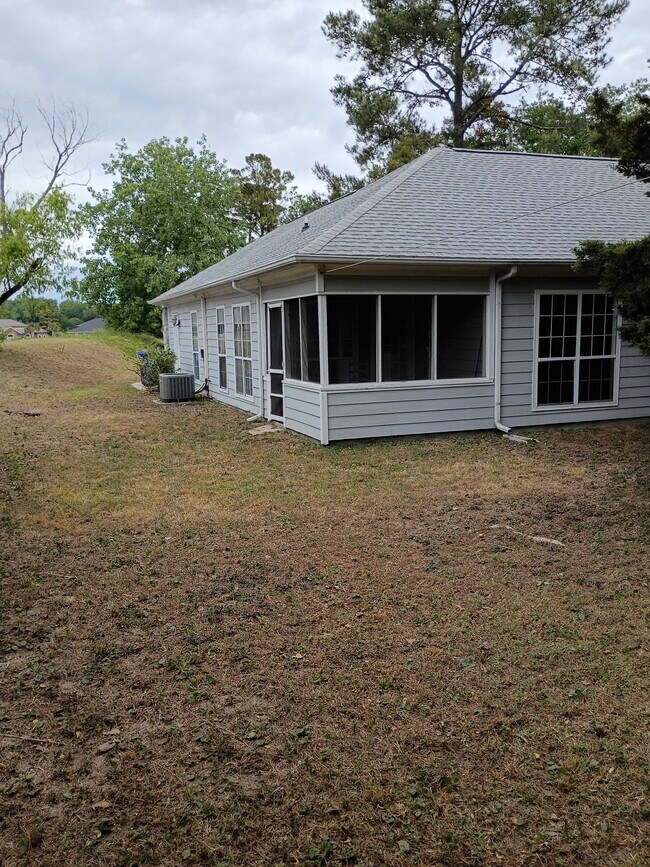 Foto del edificio - 1007 Handy St