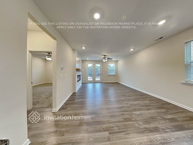 Foto del edificio - 4014 Weddington Pointe Dr