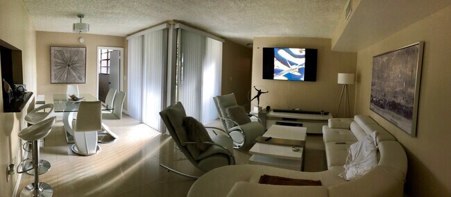 Foto del edificio - 3600 SW 114th Ave