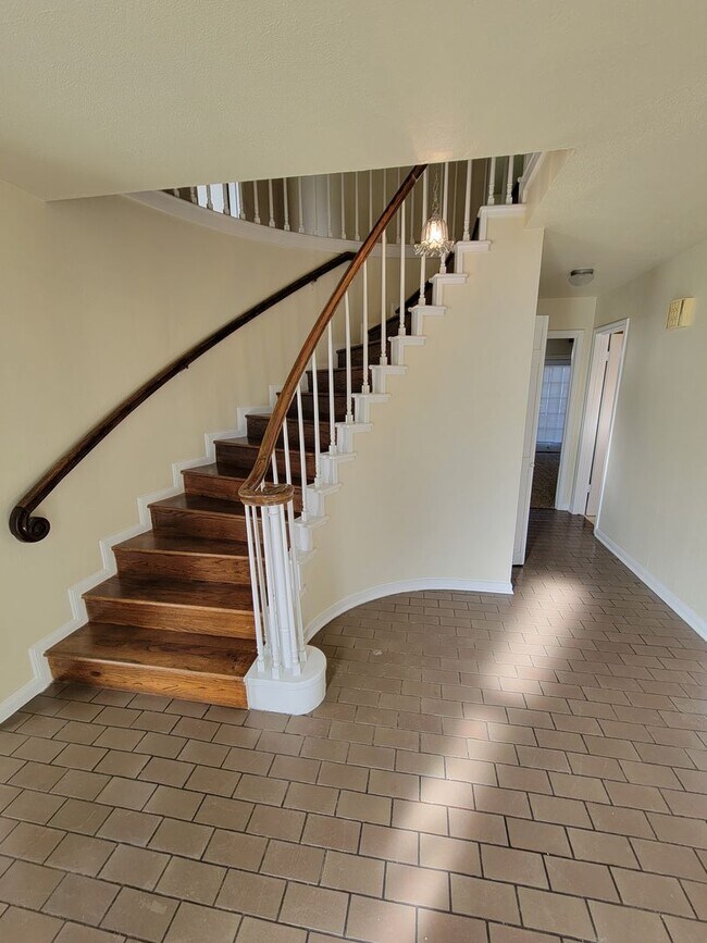 Foto del edificio - SUBLEASE - Bryan - 4 Bedroom - 2 bath - 2 ...