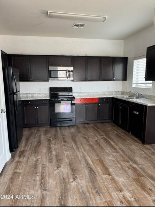 Building Photo - 25258 W Nancy Ln