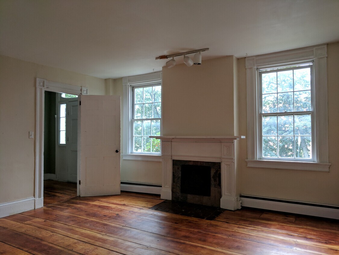 75 Green Street Unit 1A, Brattleboro, VT 05301 Apartments in Brattleboro, VT