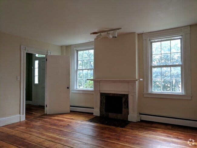 Building Photo - 75 Green Street
