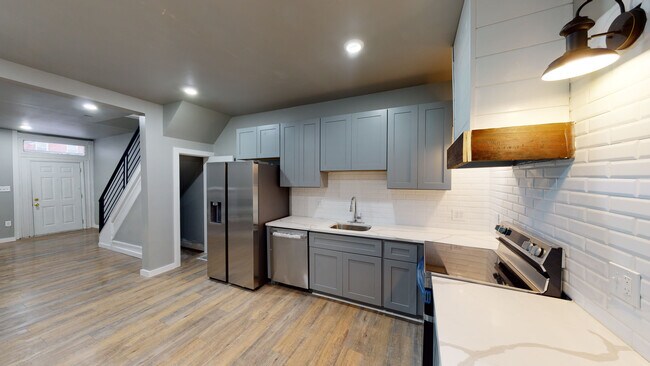 Kitchen - 1356 S 46th St
