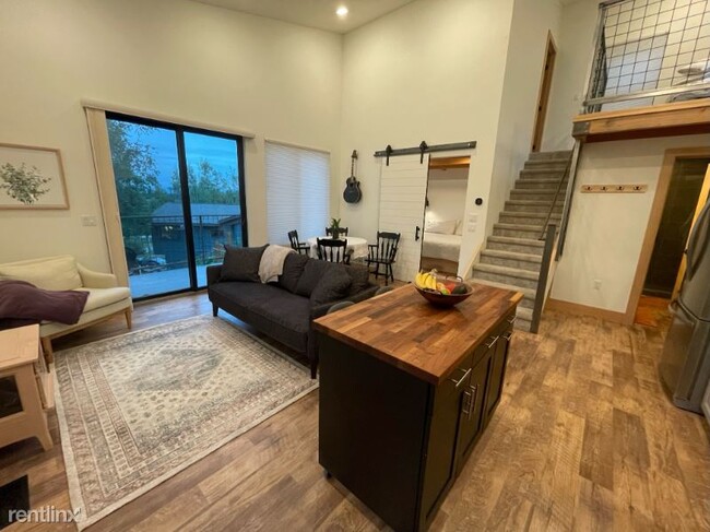 Foto del edificio - 2 br, 1 bath House - 6402 Quiet Cir