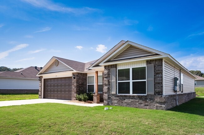 Building Photo - 44 Dunnaway Dr