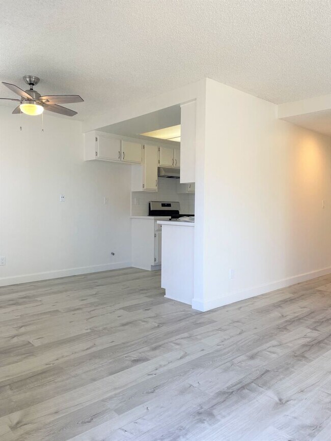 Foto del edificio - 1255 W 7th St