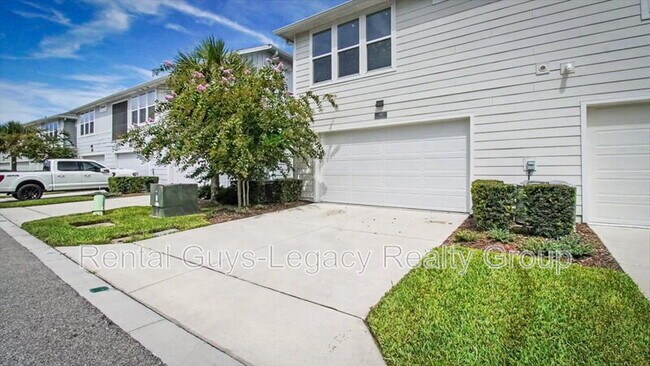 Foto del edificio - 409 Crestview Dr