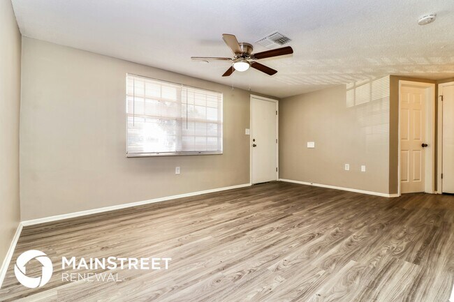 Foto del edificio - 9830 Gray Fox Ln